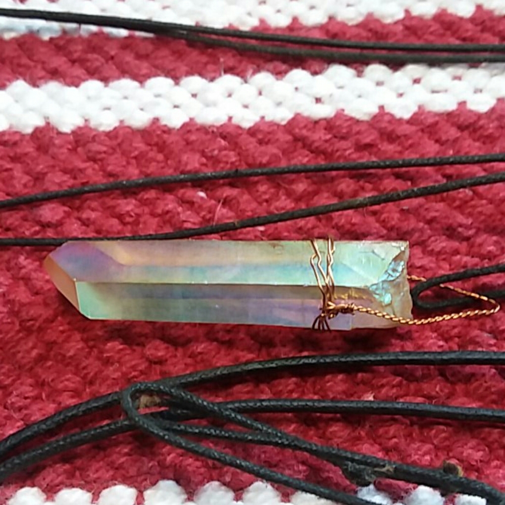 Crystal Necklaces Collection - Picture 3 of 11